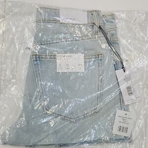 NWT Womans WeWoreWhat Denim Hise Rise Superlight Shorts. Size 24.